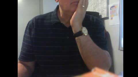 Snapshot of thickmelnik chatting on 18, 1, 2025 James online show from 18, 1, 2025