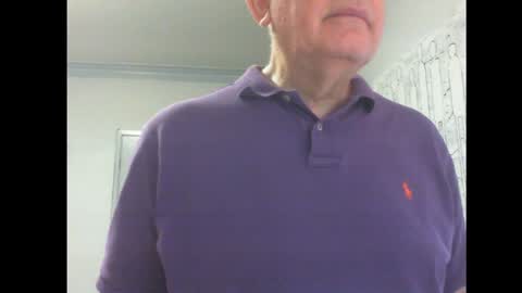 Snapshot of thickmelnik chatting on 18, 1, 2025 James online show from 18, 1, 2025