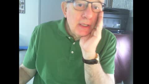 Snapshot of thickmelnik chatting on 22, 1, 2025 James online show from 22, 1, 2025