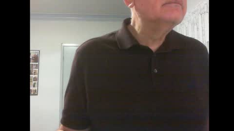 Snapshot of thickmelnik chatting on 26, 1, 2025 James online show from 26, 1, 2025