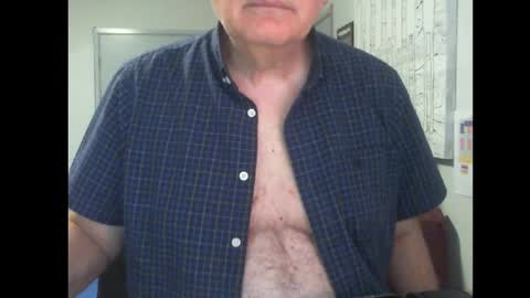 Snapshot of thickmelnik chatting on 4, 3, 2025 James online show from 4, 3, 2025