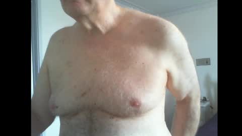 Snapshot of thickmelnik chatting on 11, 3, 2025 James online show from 11, 3, 2025