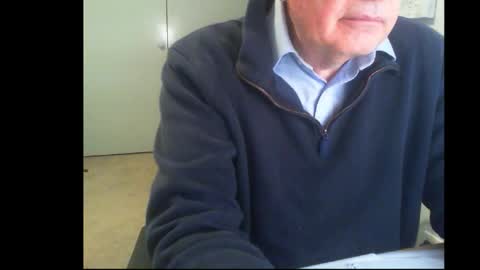 Snapshot of thickmelnik chatting on 10, 9, 2025 James online show from 10, 9, 2025