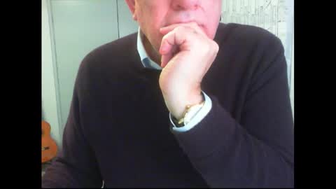 Snapshot of thickmelnik chatting on 25, 9, 2025 James online show from 25, 9, 2025