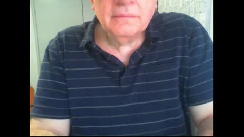 Snapshot of thickmelnik chatting on 26, 9, 2025 James online show from 26, 9, 2025
