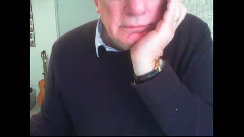 Snapshot of thickmelnik chatting on 1, 10, 2025 James online show from 1, 10, 2025