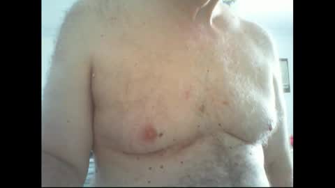 Snapshot of thickmelnik chatting on 4, 10, 2025 James online show from 4, 10, 2025