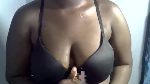 Snapshot of thicky_ebony001 chatting on 22, 3, 2026 thicky_ebony001 online show from 22, 3, 2026