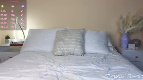 Snapshot of thinysweet chatting on 28, 9, 2025 TIFFANY online show from 28, 9, 2025