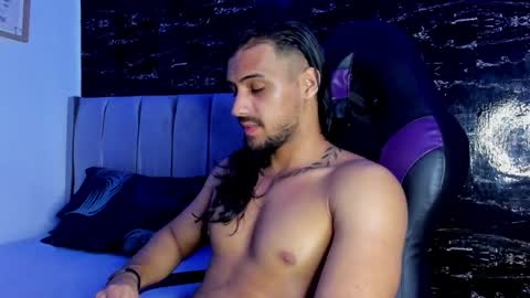 Thomas online show from 4, 10, 2025