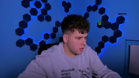 Snapshot of thomas_crow chatting on 21, 2, 2026 thomas_crow online show from 21, 2, 2026