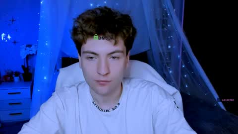 Snapshot of thomas_crow chatting on 27, 3, 2026 thomas_crow online show from 27, 3, 2026