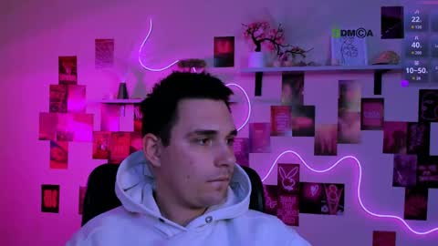 thomas_crow online show from 21, 4, 2026