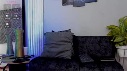 Thomas Eliott   independent model online show from 9, 9, 2025