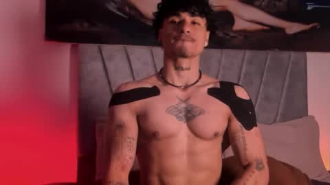 Thomas 3  JUST STAY AND BE MY LAST LOVE online show from 25, 11, 2025