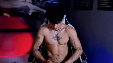 Thomas 3  JUST STAY AND BE MY LAST LOVE online show from 28, 4, 2026