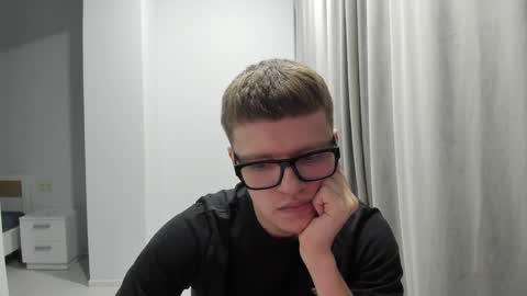 Snapshot of thomas_shelbivip chatting on 6, 12, 2024 Tomas online show from 6, 12, 2024