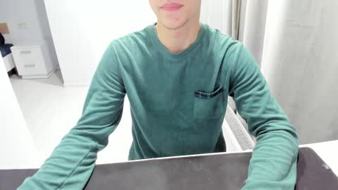 Snapshot of thomas_shelbivip chatting on 11, 1, 2025 Tomas online show from 11, 1, 2025