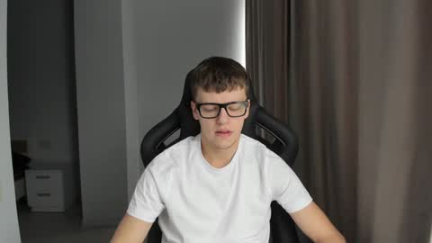 Snapshot of thomas_shelbivip chatting on 16, 1, 2025 Tomas online show from 16, 1, 2025