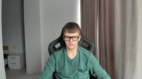 Snapshot of thomas_shelbivip chatting on 25, 1, 2025 Tomas online show from 25, 1, 2025