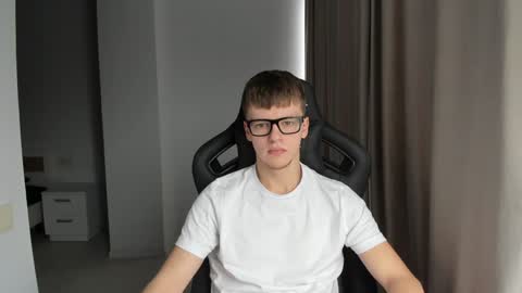 Snapshot of thomas_shelbivip chatting on 27, 1, 2025 Tomas online show from 27, 1, 2025