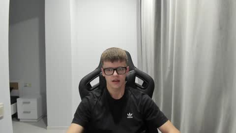 Snapshot of thomas_shelbivip chatting on 30, 1, 2025 Tomas online show from 30, 1, 2025