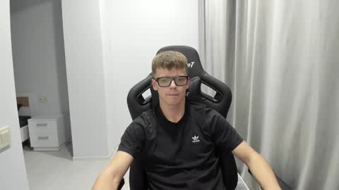 Snapshot of thomas_shelbivip chatting on 30, 1, 2025 Tomas online show from 30, 1, 2025