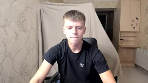 Snapshot of thomas_shelbivip chatting on 9, 10, 2025 Tomas online show from 9, 10, 2025