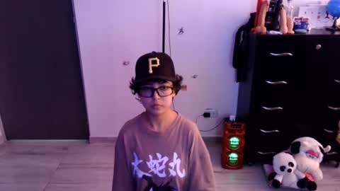 Snapshot of thomascooper_cams chatting on 16, 7, 2026 VALERIA online show from 16, 7, 2026