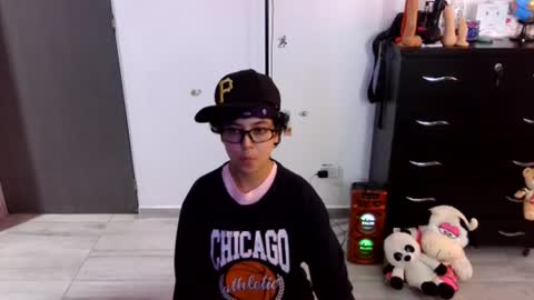 Snapshot of thomascooper_cams chatting on 25, 7, 2026 VALERIA online show from 25, 7, 2026
