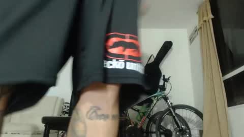 Snapshot of thomasjons chatting on 21, 3, 2026 thomasjons online show from 21, 3, 2026