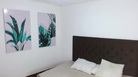 Thomas Turner online show from 24, 10, 2025