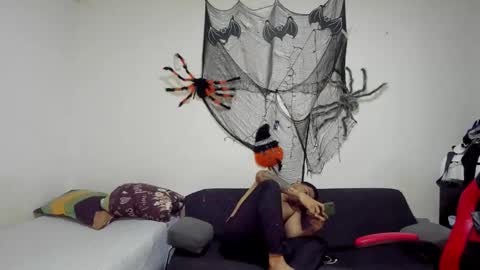 thomson_hot01 online show from 28, 10, 2025