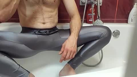 Snapshot of thongsandstockings chatting on 2, 11, 2025 Thongsandstocking online show from 2, 11, 2025