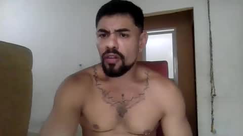 Snapshot of thonybeiio chatting on 8, 10, 2025 thonybeiio online show from 8, 10, 2025