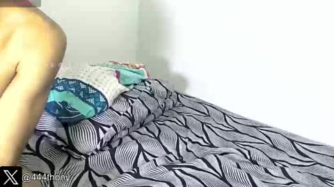 thonyxxx_ online show from 18, 3, 2026