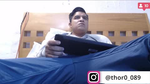 thor0200 online show from 29, 1, 2025