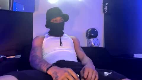 Snapshot of throattaker4l_ chatting on 31, 1, 2026 ThroatTaker4l online show from 31, 1, 2026