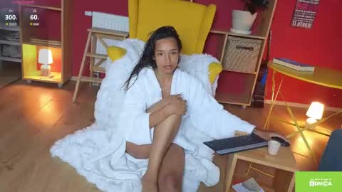 tia_j online show from 7, 5, 2026