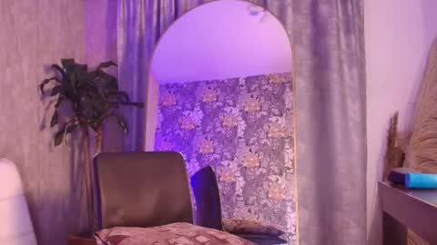   online show from 8, 6, 2026