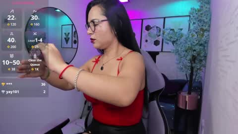 Tiara  online show from 7, 5, 2026