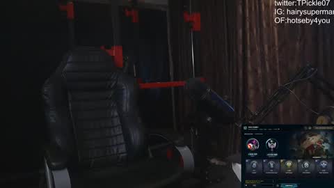 Snapshot of tickle_my_pickle07 chatting on 1, 2, 2025 tickle_my_pickle07 online show from 1, 2, 2025