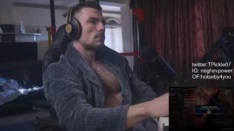 Snapshot of tickle_my_pickle07 chatting on 4, 3, 2025 tickle_my_pickle07 online show from 4, 3, 2025