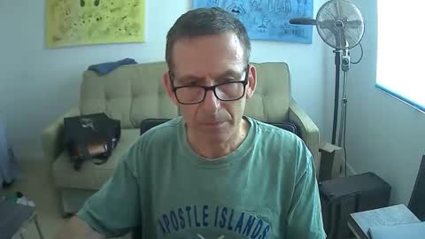 JustMe online show from 30, 4, 2026