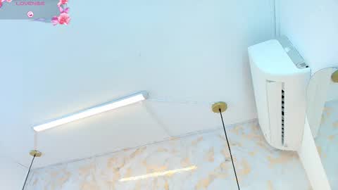 Tifani brown online show from 10, 2, 2026