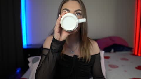 Snapshot of tiff001 chatting on 1, 2, 2025 Tiffany online show from 1, 2, 2025