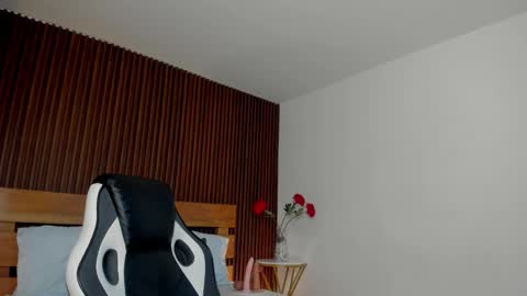 T I F F A N N Y online show from 11, 2, 2026