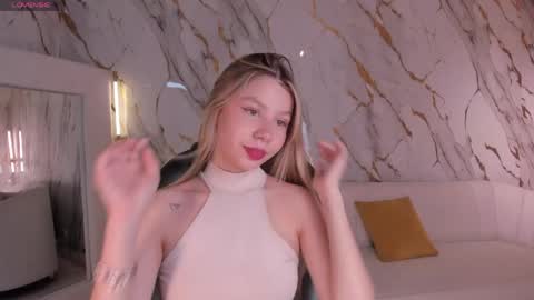 Tiffanny Sins online show from 10, 6, 2026
