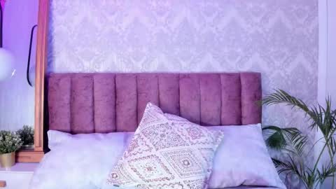 Tiffany Becker online show from 1, 10, 2025