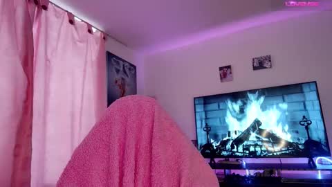 Tiffany Bela online show from 9, 3, 2026